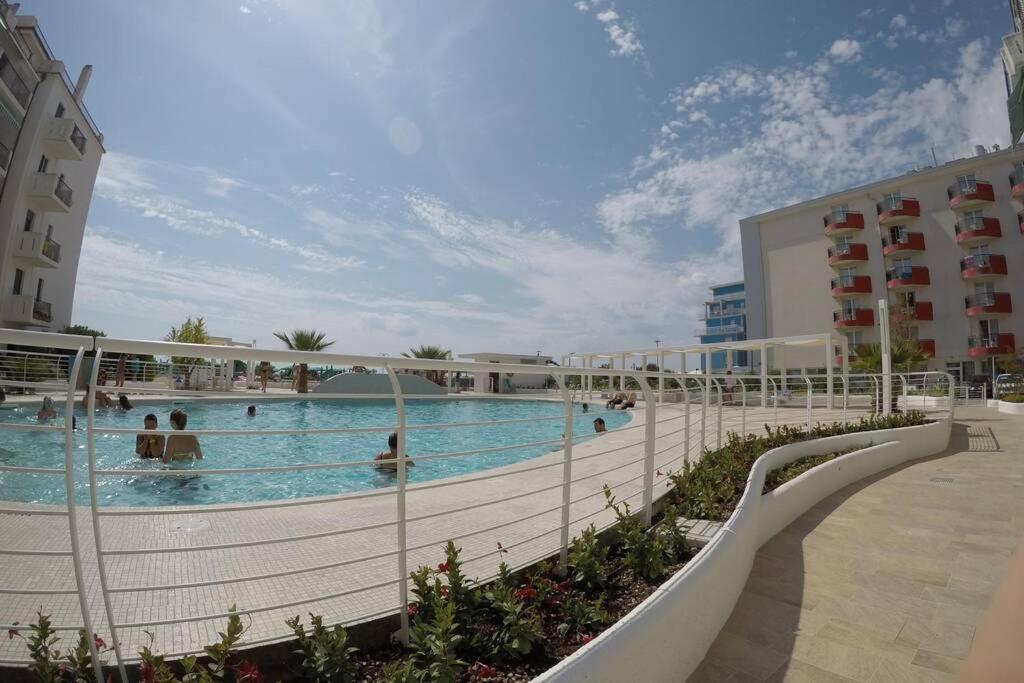 Zdjęcie z galerii obiektu El Palmar Residence Vista-Mare e Vista-Piscina w mieście Lido di Jesolo