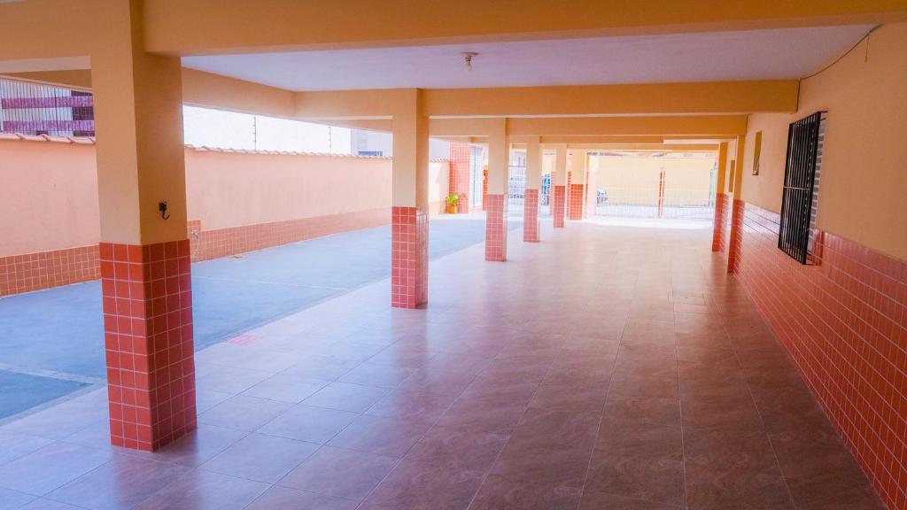  Apartamento Praia Grande Ubatuba 2 vagas garagem Internet WiFi