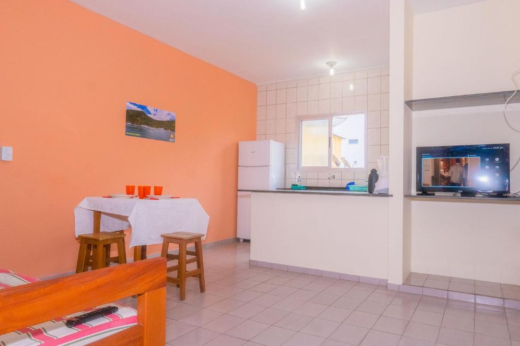  Apartamento Praia Grande Ubatuba Próximo Mar Internet WiFi