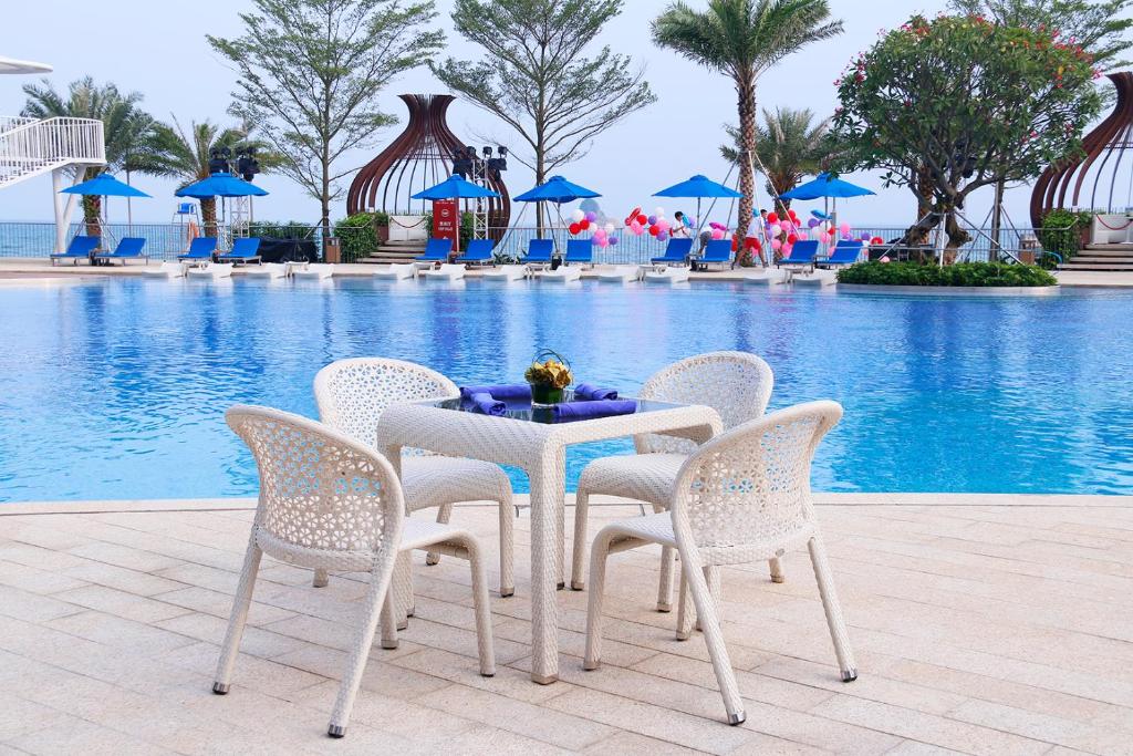 Bazén v ubytování Intercontinental Shenzhen Dameisha Resort by IHG nebo v jeho okolí