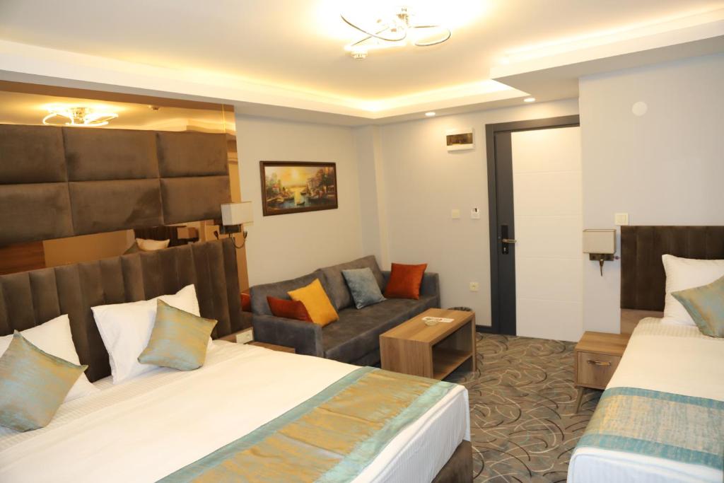 Posezení v ubytování Grand Kavi Hotel