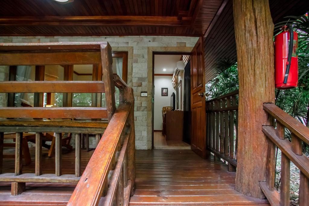 The Vatika Resort and Spa - Triple Room With Garden View