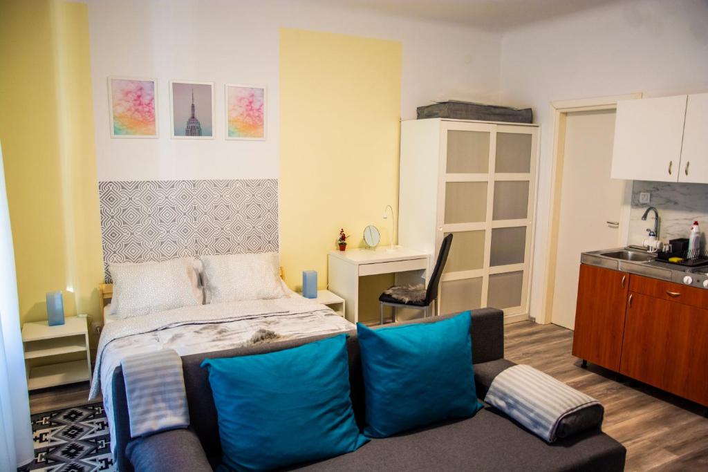 Apartment & room Eni - 3