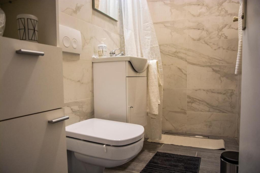 Apartment & room Eni - 15