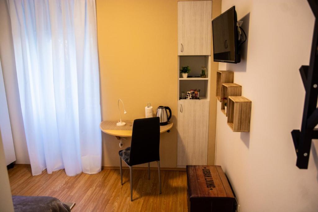 Apartment & room Eni - 11