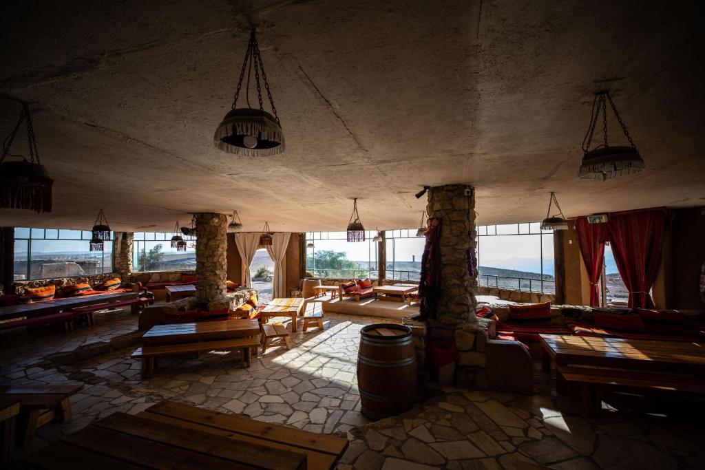 Posezení v ubytování Desert Shade camp חוות צל מדבר