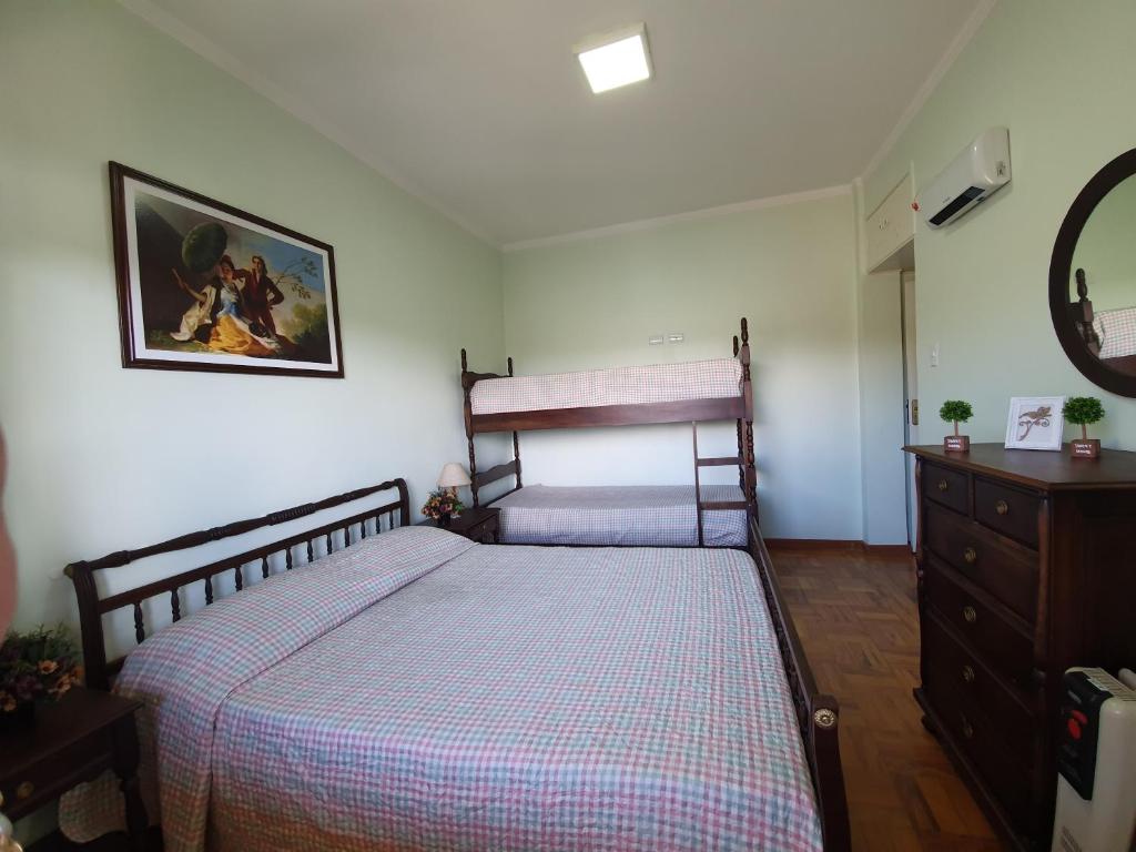  Apartamento no Capivari com Elevador