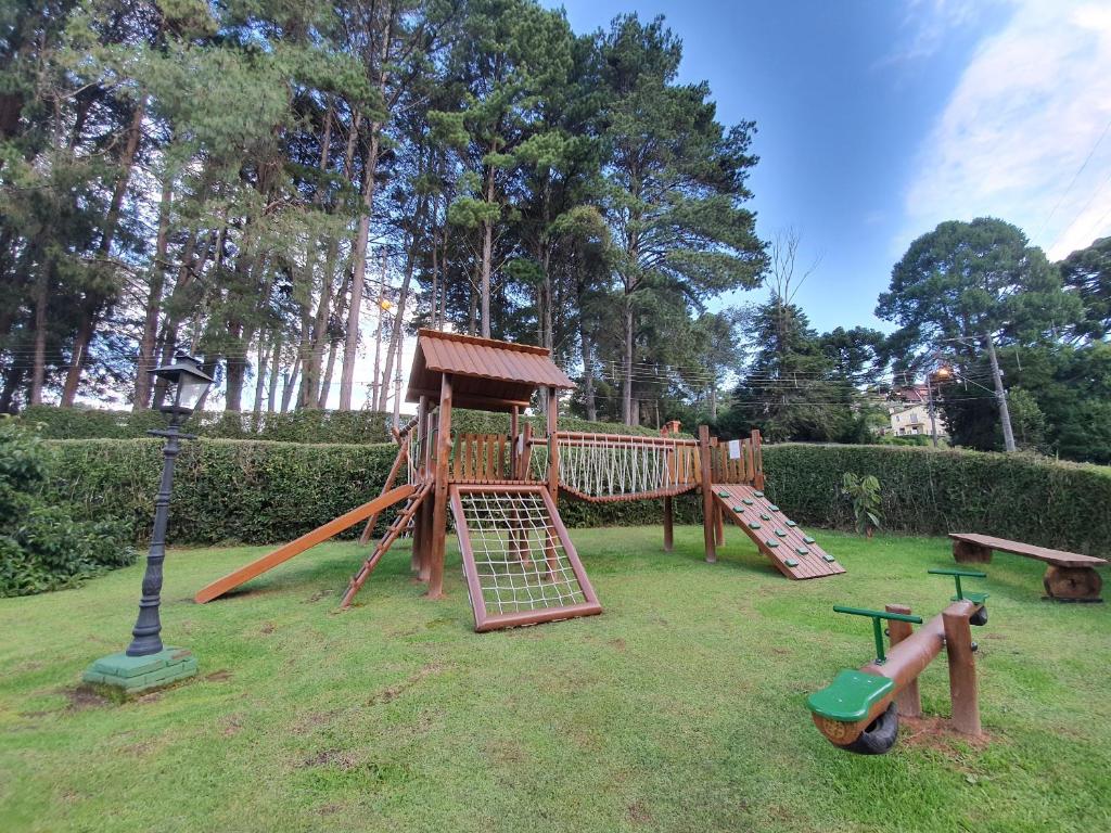  Apartamento no Capivari com Elevador