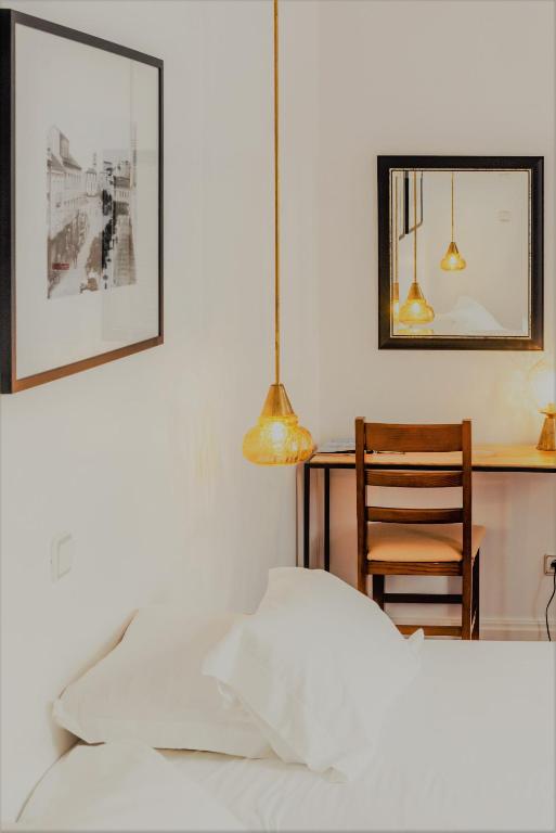 Comercial Boutique Guest House - 9