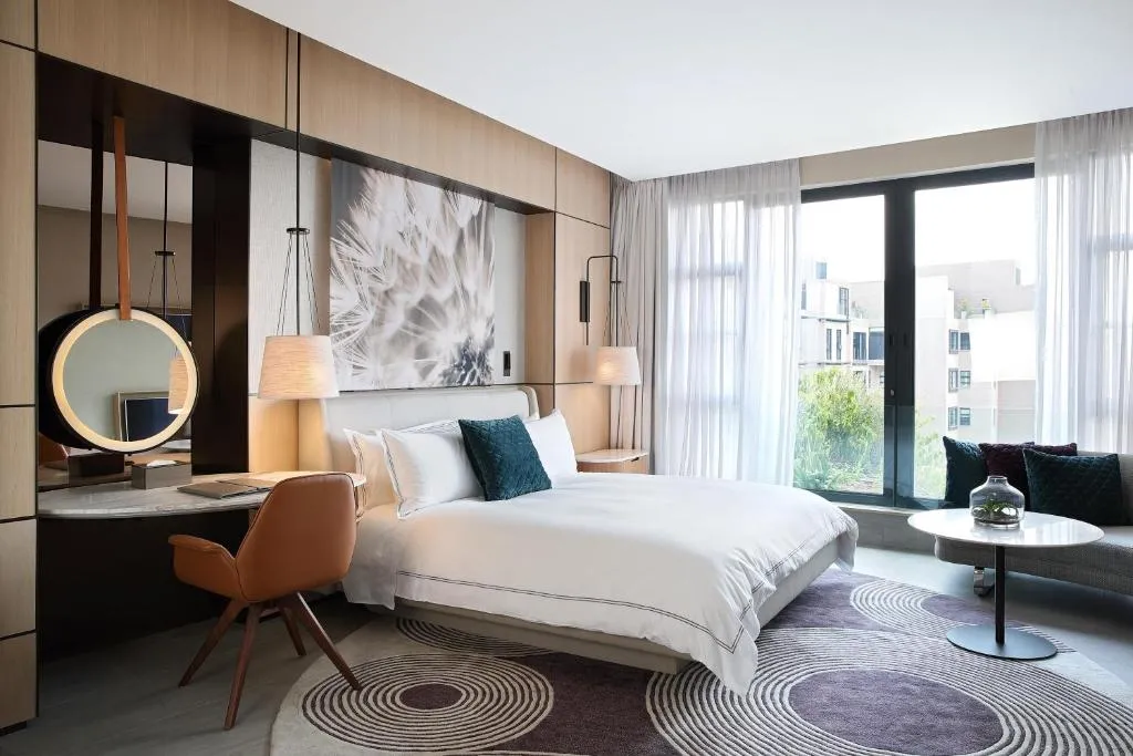 Standard King Room