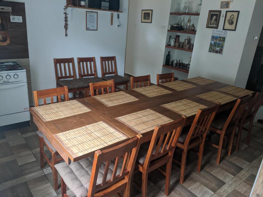 Kuchyňa alebo kuchynka v ubytovaní Római Fürdő Apartmanház