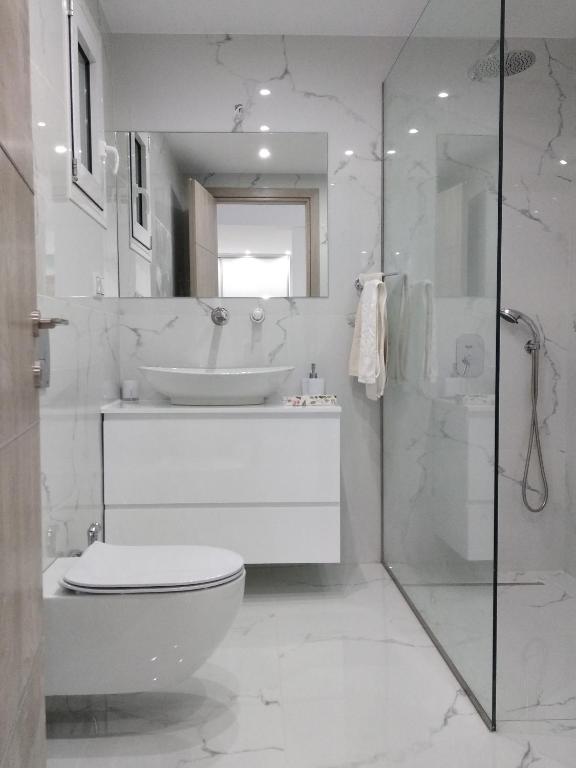 Despina's Lux apt Downtown - 10