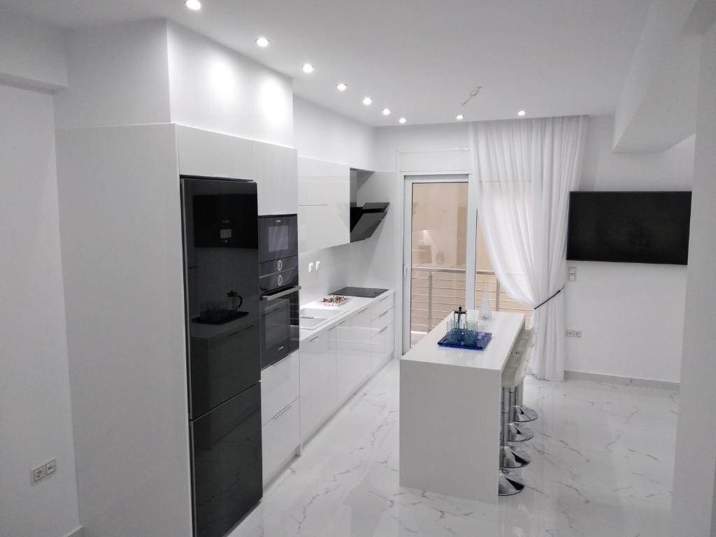 Despina's Lux apt Downtown - 17