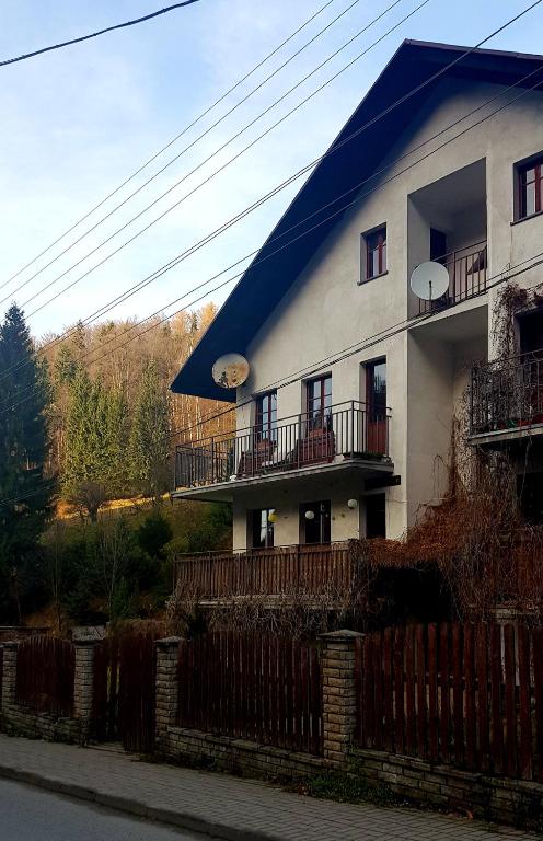 Budova, v ktorej sa apartmán nachádza