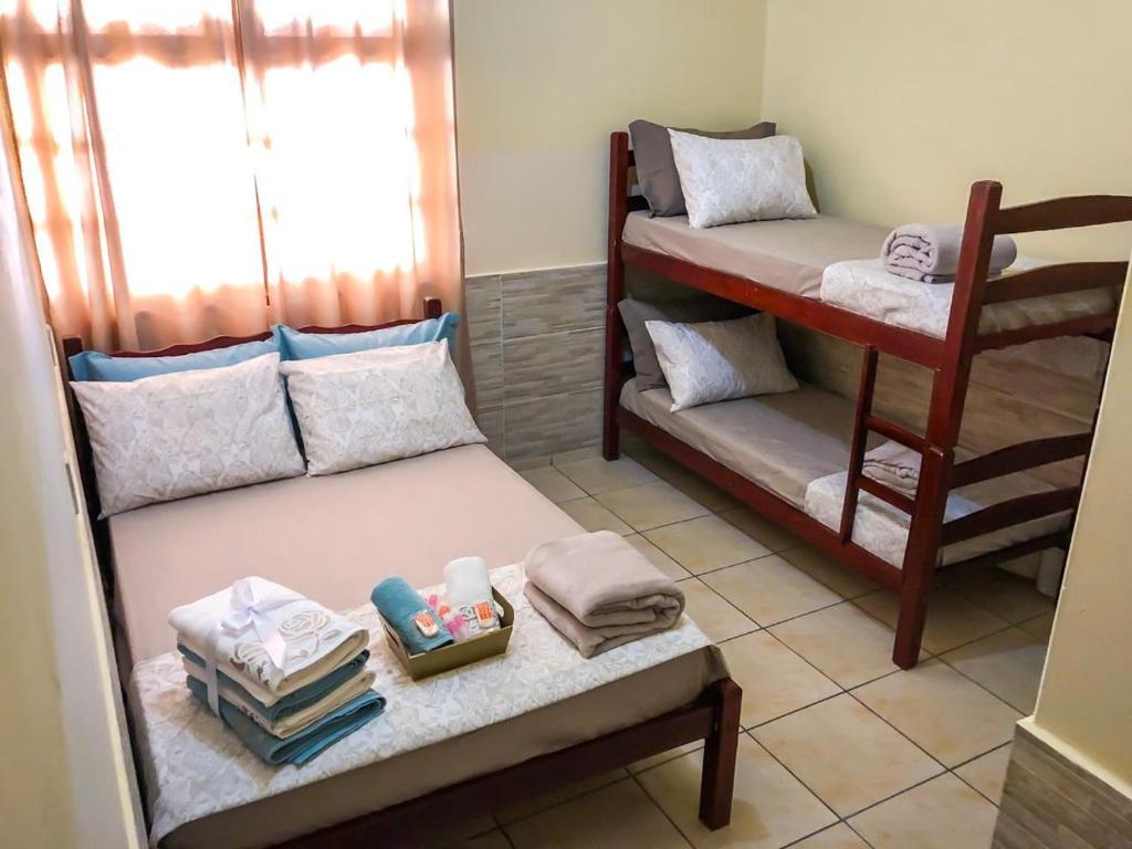 Hospedagem Econômica By Bia - Habitación Cuádruple Con Baño