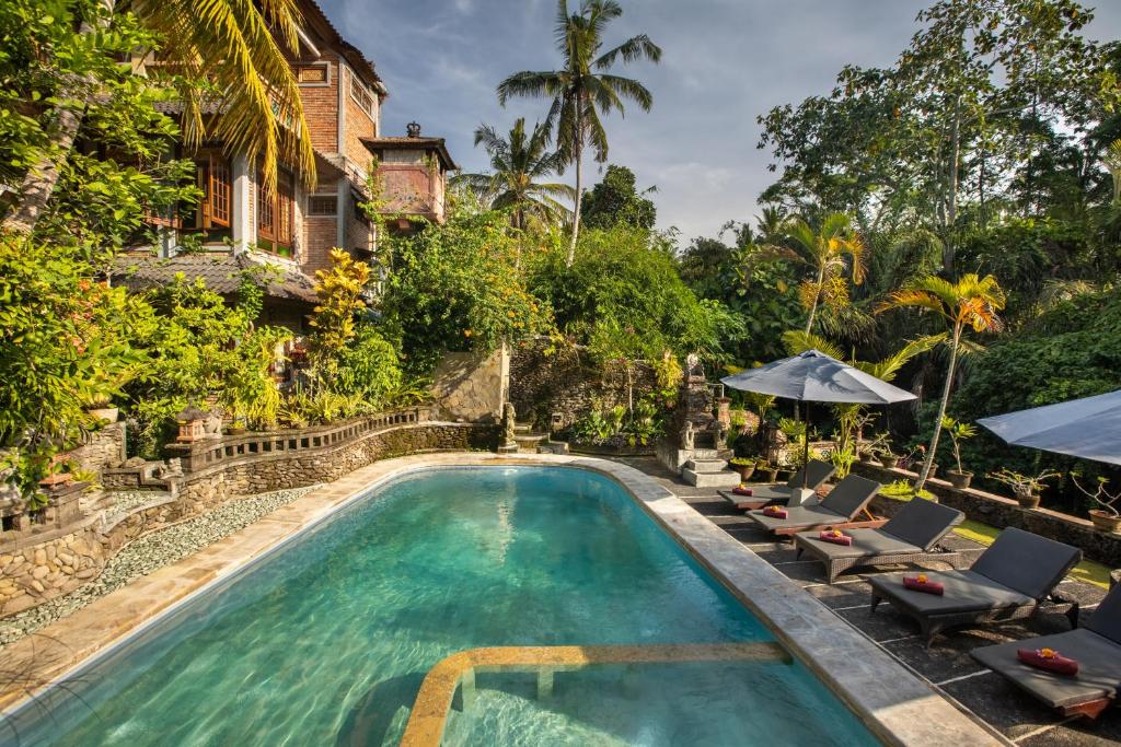 Bazén v ubytování Ketut's Place Bed & Breakfast Ubud nebo v jeho okolí