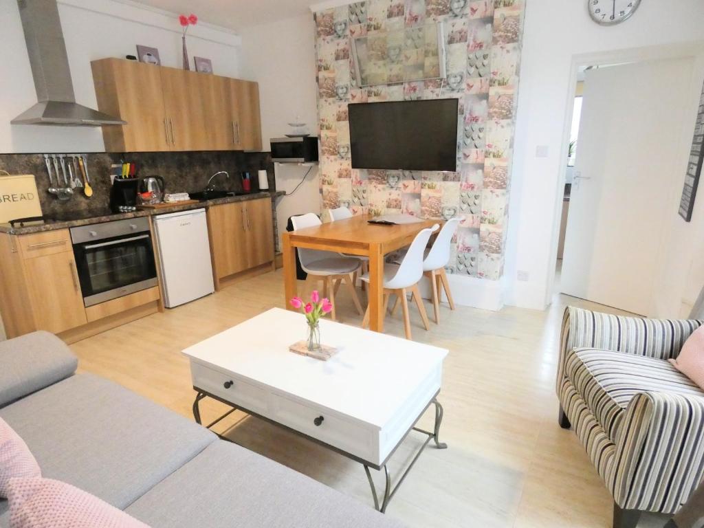 Rialto Holiday Apartments photo