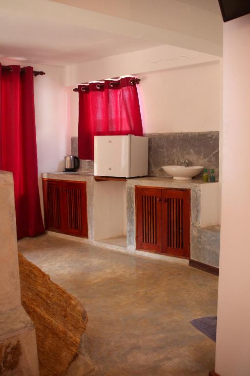 Fotografie z fotogalerie ubytování Shanthi Beach Resort v destinaci Unawatuna