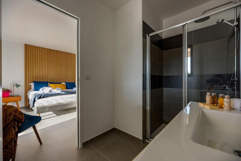 Postel nebo postele na pokoji v ubytování Hotel Calarossa Bay Resort