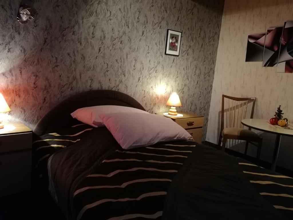 Gasthaus Hochwald - Single Room With Terrace
