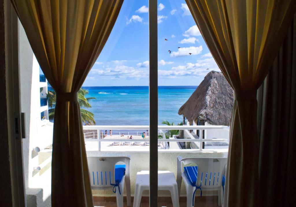 Gallery image of Playa Maya by MIJ - Beachfront Hotel in Playa del Carmen