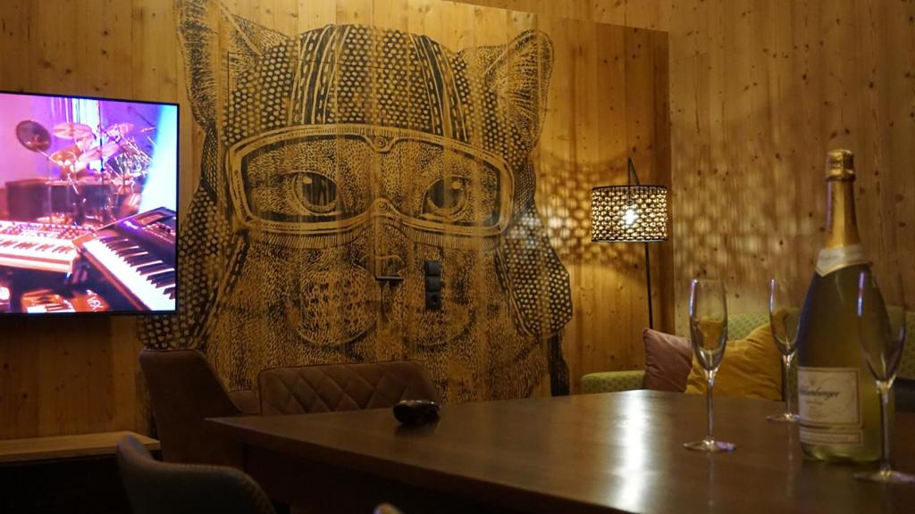 Nápoje v ubytování ARLBERGhome Komfort-Apartments & Privat-Sauna
