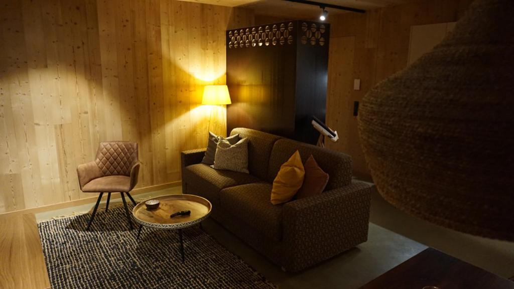 Posezení v ubytování ARLBERGhome Komfort-Apartments & Privat-Sauna