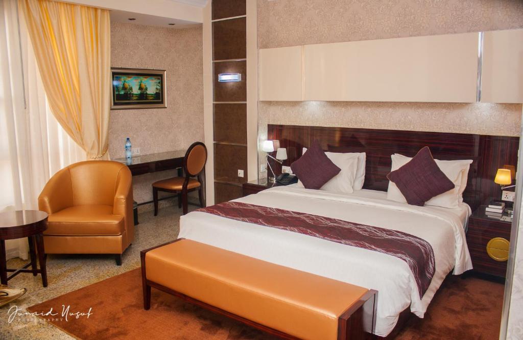 Säng eller sängar i ett rum på Conference Hotel , Abeokuta