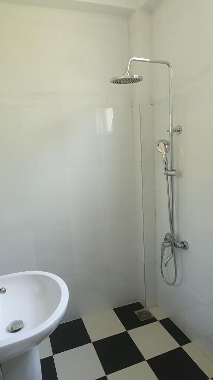 Koupelna v ubytování Sinharaja Hostel