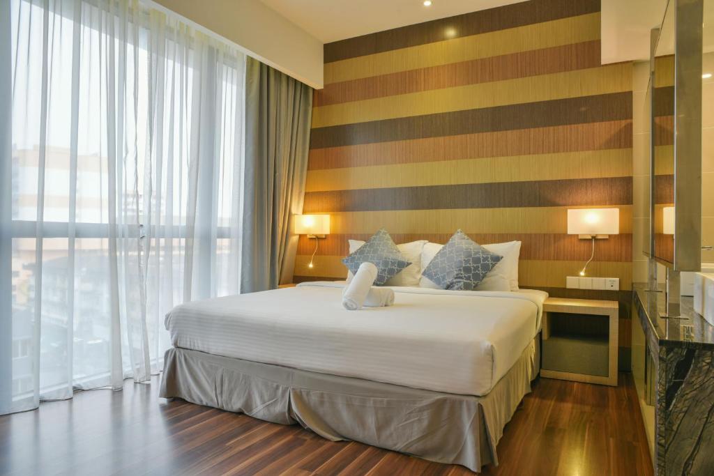 D'Majestic Place by Widebed - Rey De Estudio Superior