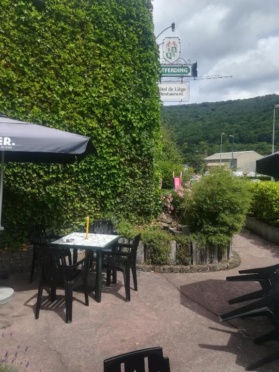 Nespecifikovaný výhled na hory nebo výhled na hory při pohledu z hotelu