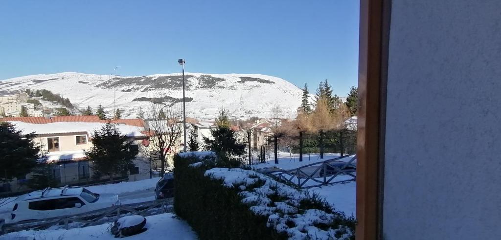 Pescocostanzo Centro during the winter