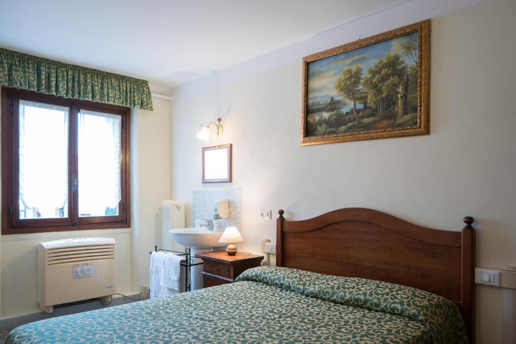 Corte Canal Venice - Double Room With Shared Bathroom