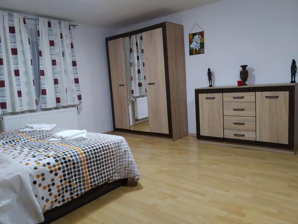 Postel nebo postele na pokoji v ubytování Apartment Benecko 124
