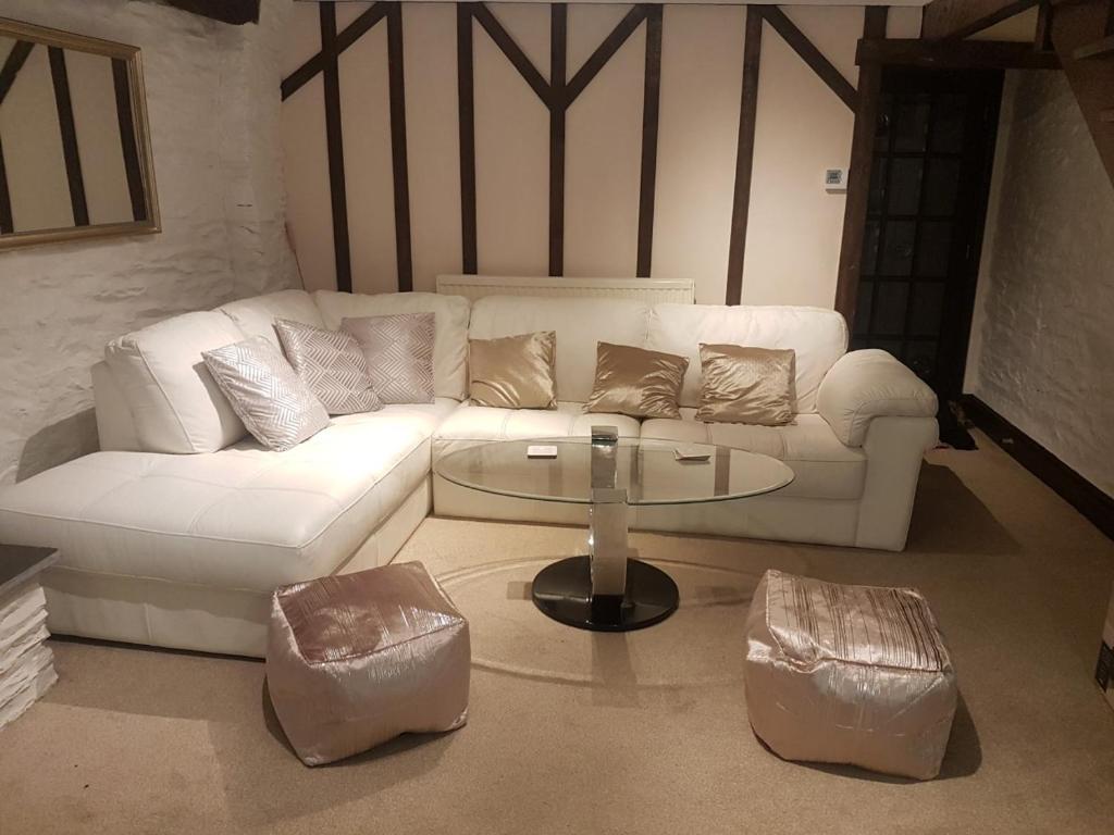 Crown House, Llansantffraid Glan Conwy (updated prices 2024)