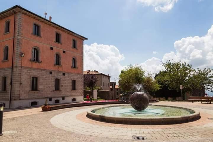 The building in which a panziókat is located