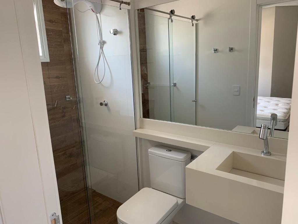 Koupelna v ubytování OCEAN LIFE excelente apartamento 1 dormitório