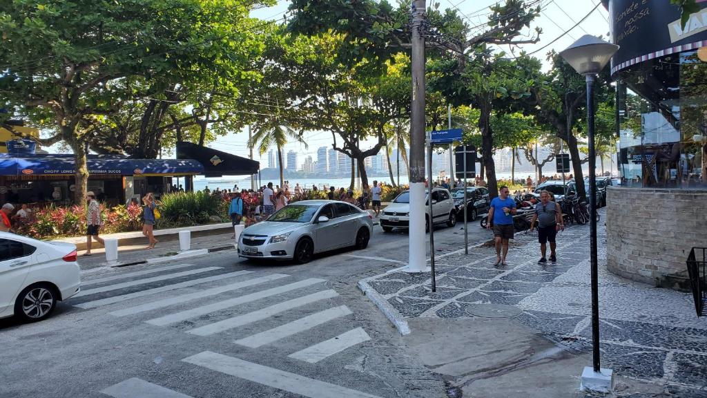  Conforto na melhor localização do Guarujá