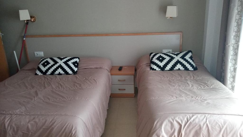 Hotel Cosmos Tarragona - Triple Room With Balcony