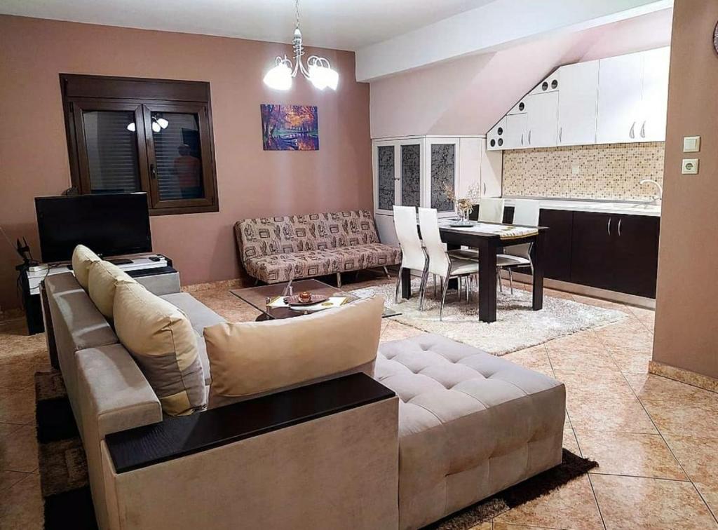 Fotografie z fotogalerie ubytování Luxurious private appartment with garden and view! v destinaci Serres