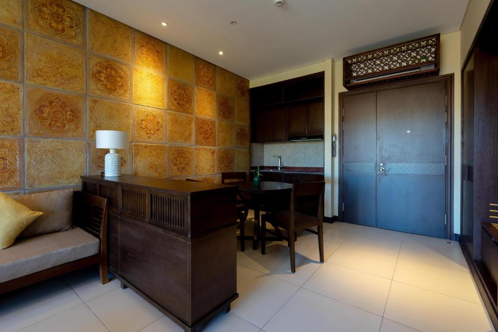 Suite Signature Có Ban Công Nhìn Ra Toàn Cảnh - Miễn Phí Minibar Trong Phòng