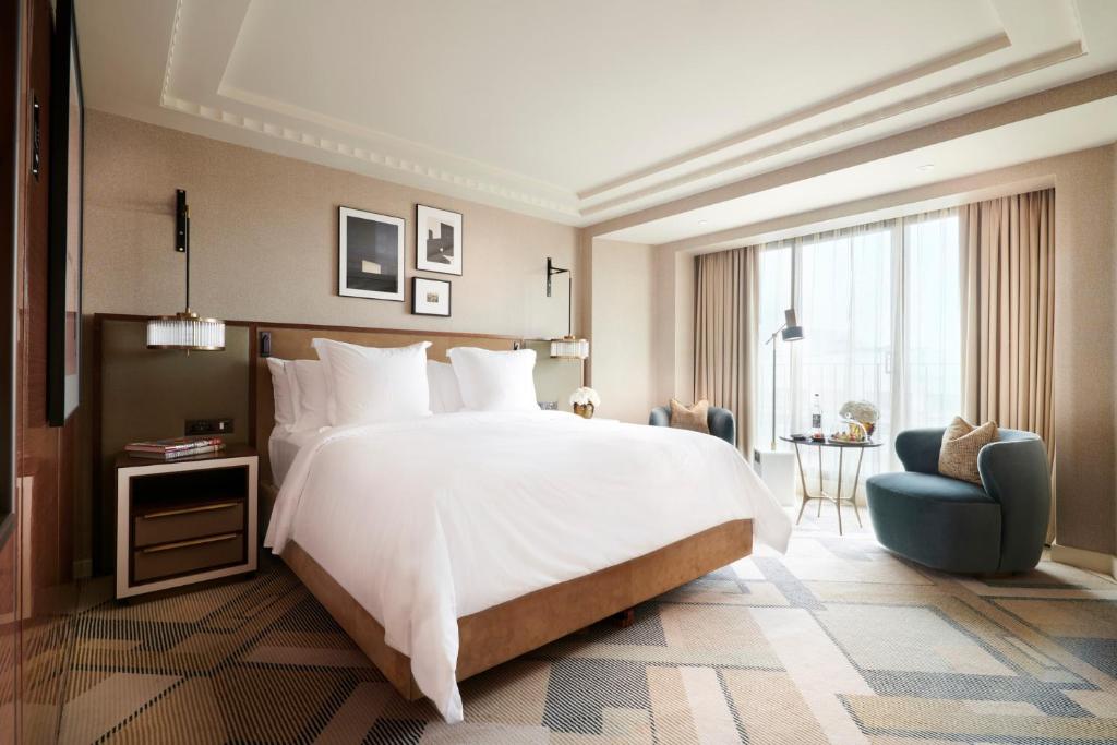 Four Seasons Hotel London at Park Lane photo 2
