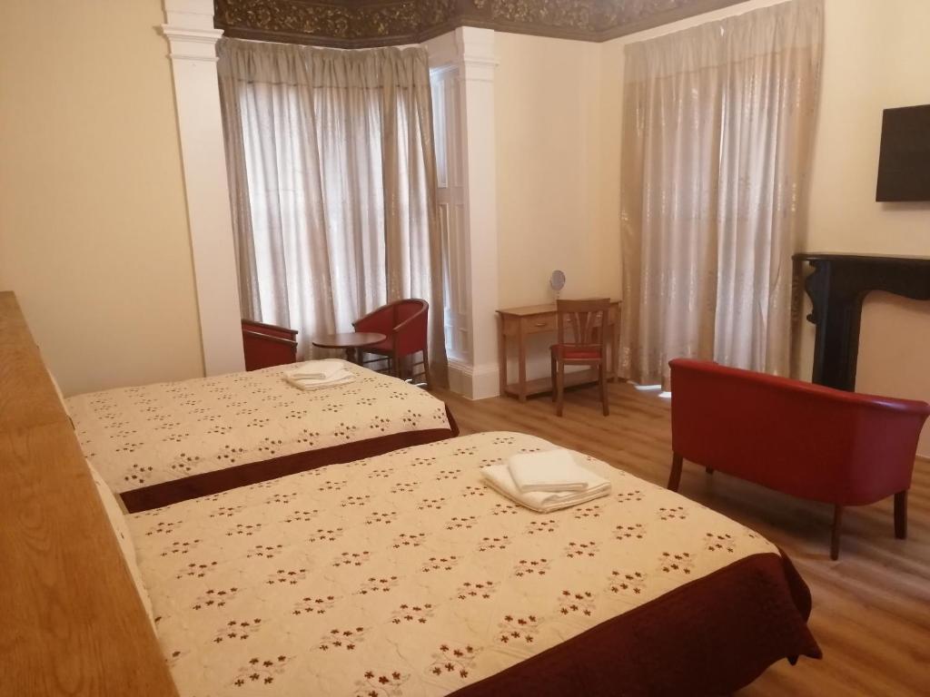 
Deluxe Quadruple Room
