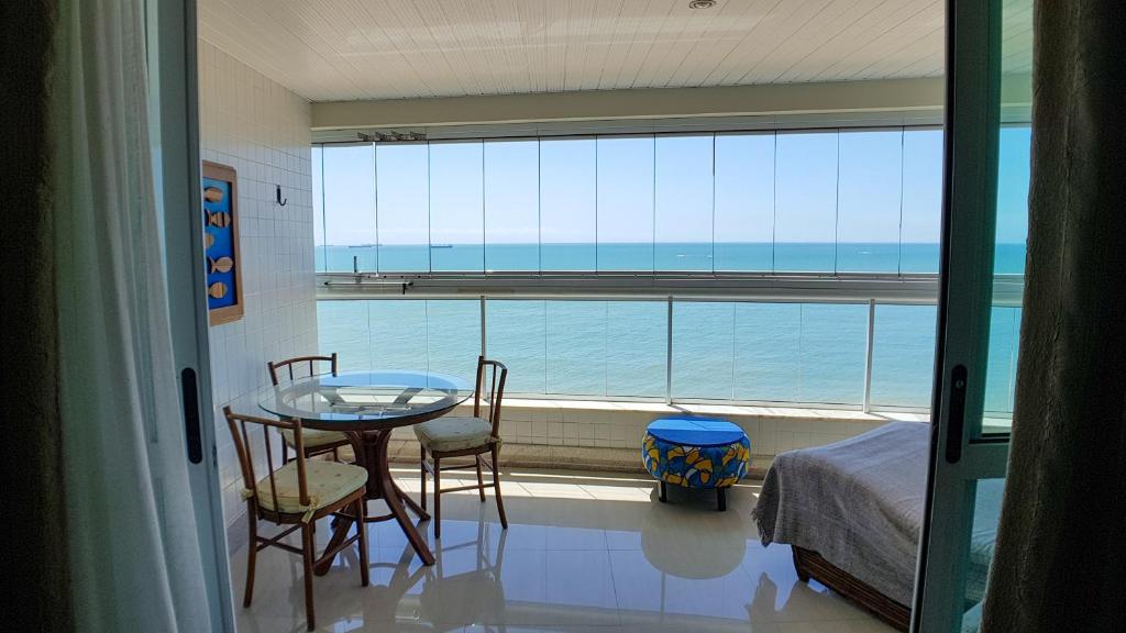  Luxo e conforto na mais bela vista do mar de VV!