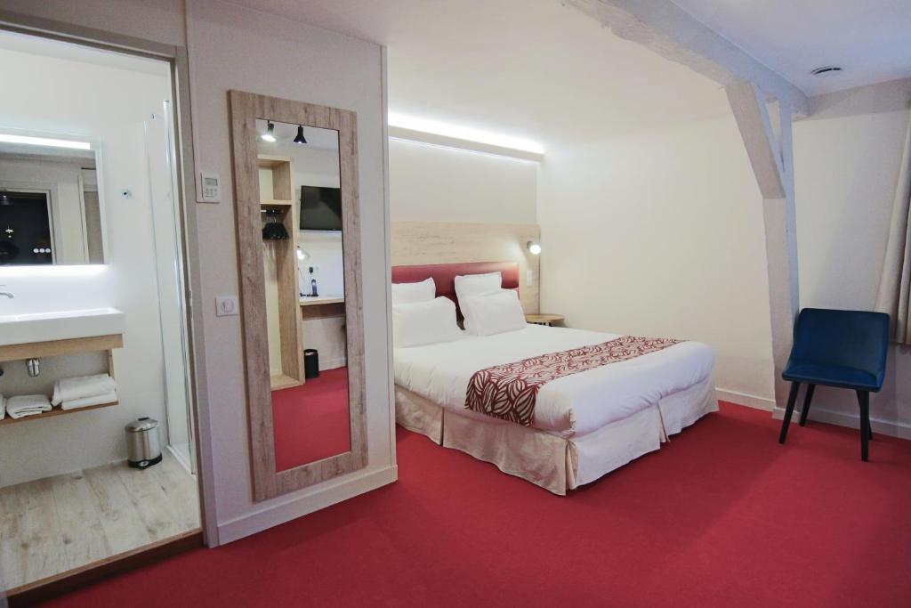 Hôtel Montaigne - 12