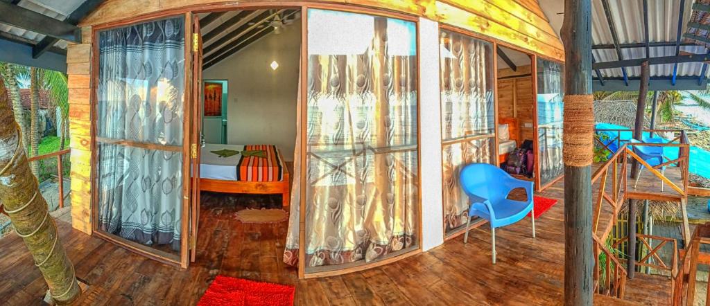 Indika Beach Villa - 14