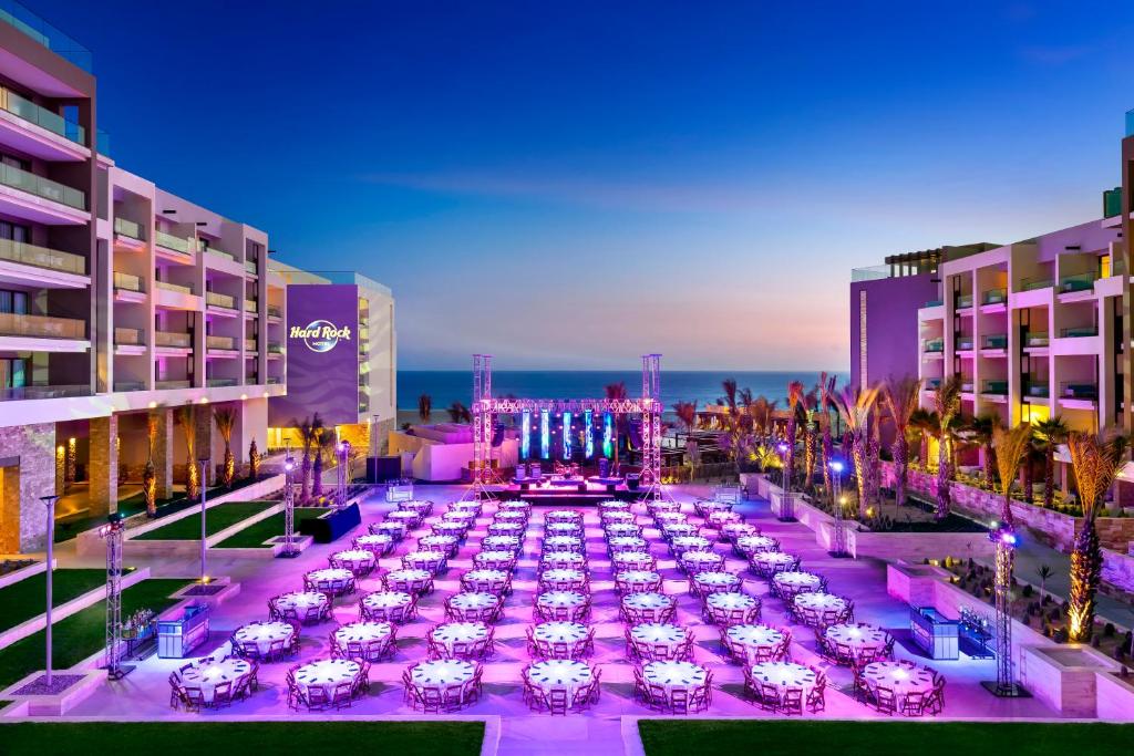 Best luxury hotels in Los Cabos 236604329