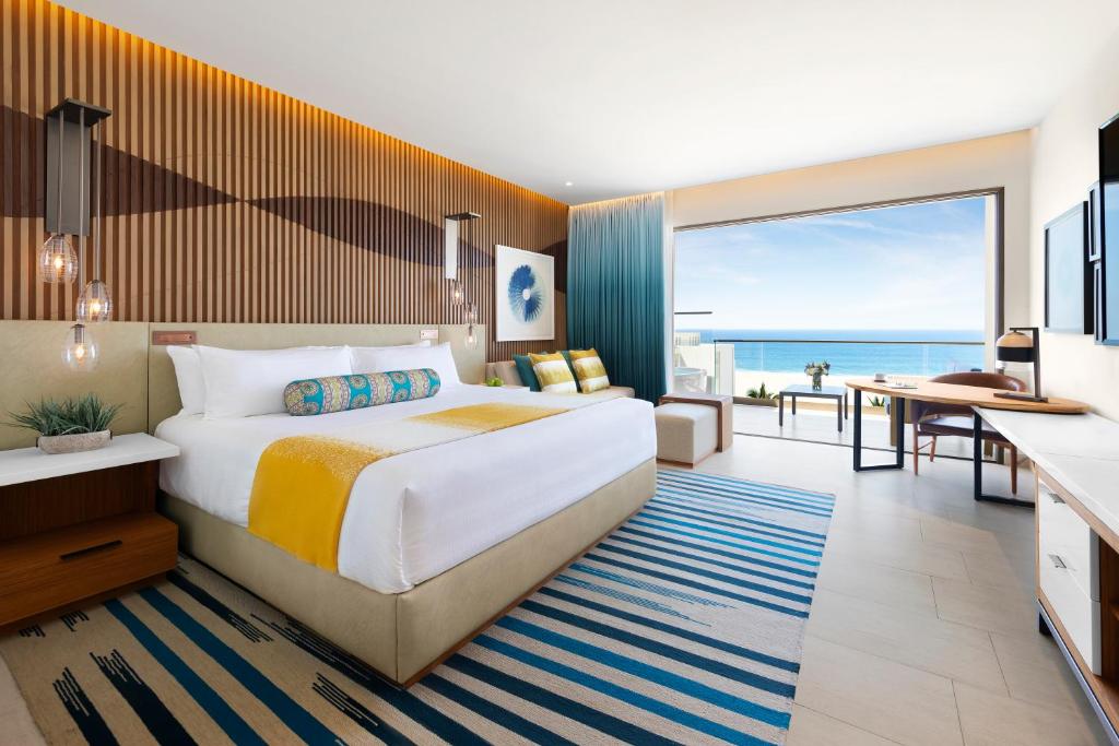 Hard Rock Hotel Los Cabos - Rock Royalty Deluxe Platinum King