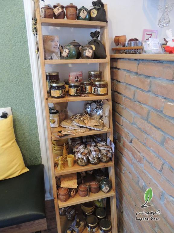 Jídlo v hotelu nebo okolí