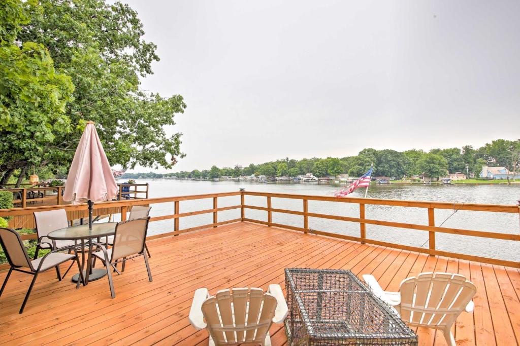 A balcony or terrace at Cozy Cottage with Private Patio Near Indiana Beach!